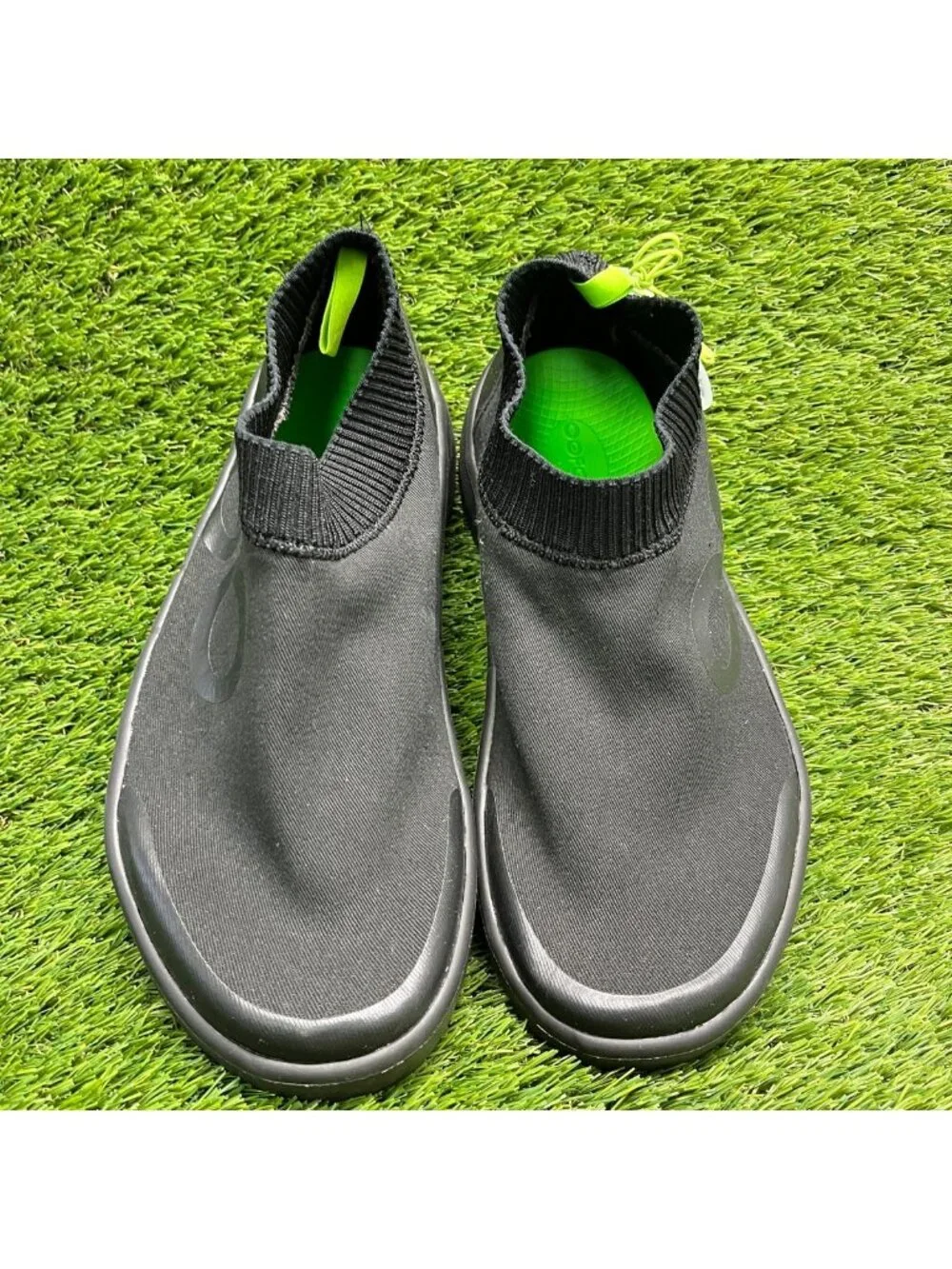 OOFOS OOmg eeZee Low Mens Size 11.5 Black Casual Classic Recovery Slip On Shoes